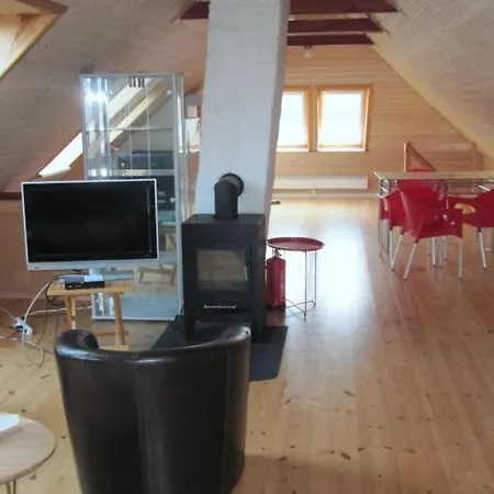 Danhostel Vollerup Hostal *